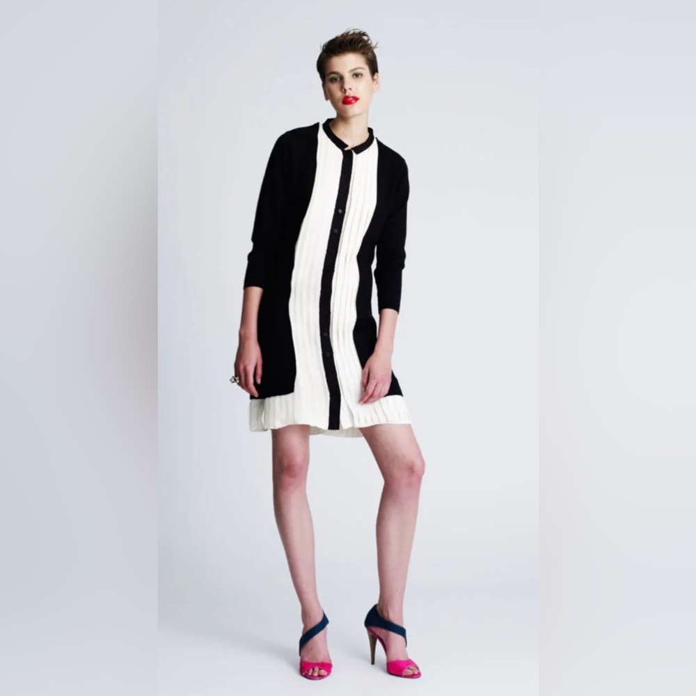 Yigal Azrouël Silk & Cashmere Pleated Black and White Dress size Large